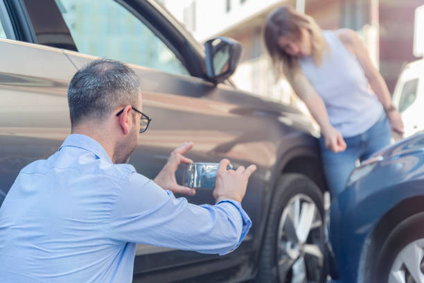 Professional Full Coverage Car Insurance technician working in Crooked River Ranch, OR